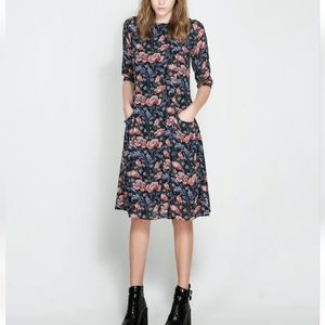 Zara Basic Blue floral dress, Size M